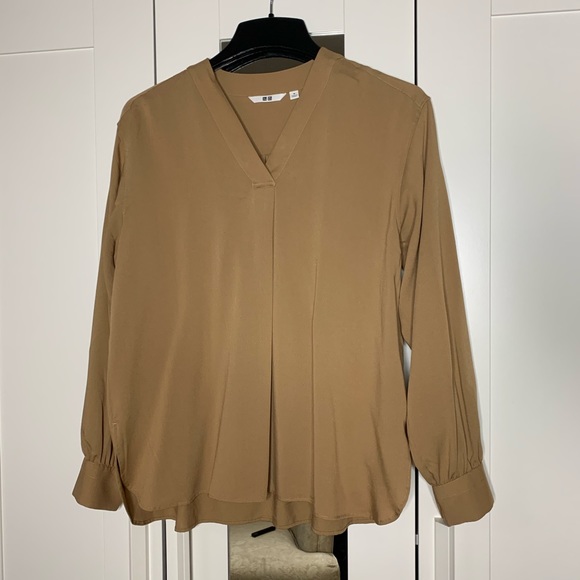 Uniqlo Tops - New Uniqlo Blouse M